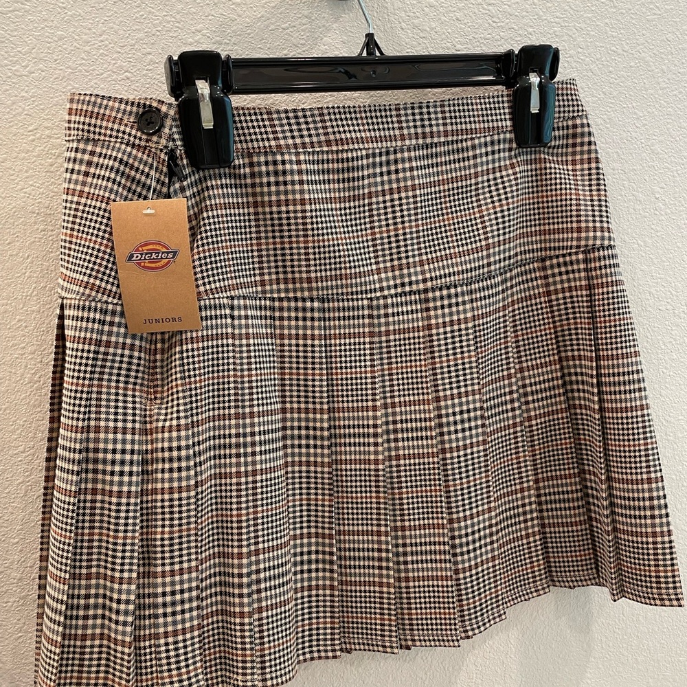 Dickies Skirt - Size 13 - NWT